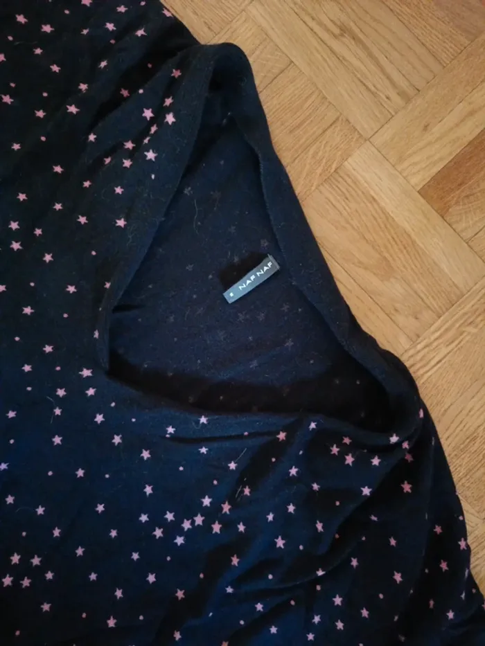 Pull manches courtes noir Naf Naf étoiles roses - photo numéro 2