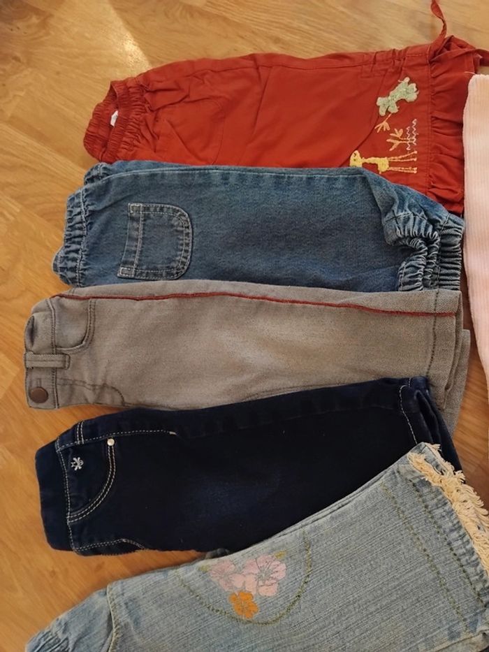 Lot pantalons fille 6mois - photo numéro 17