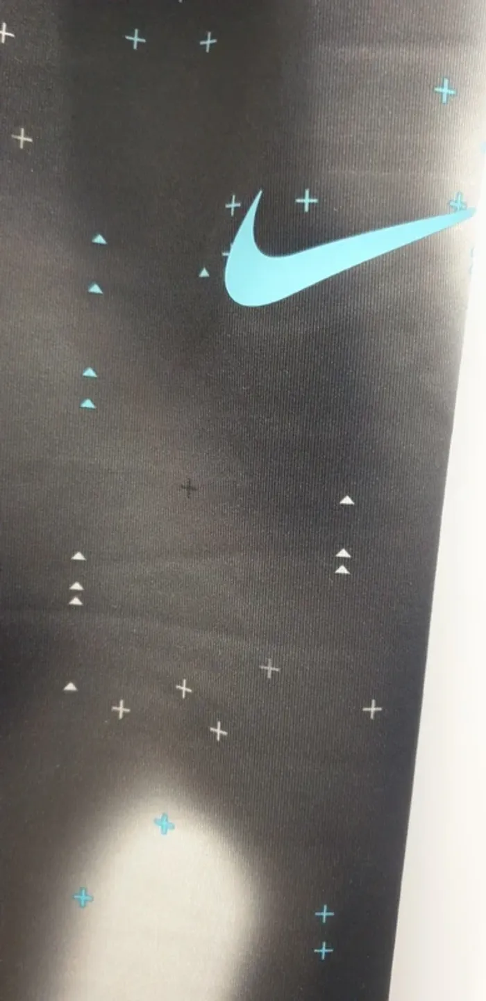 Leeging de sport Nike Taille 6-7 ans ( 116-122cm ) - photo numéro 3