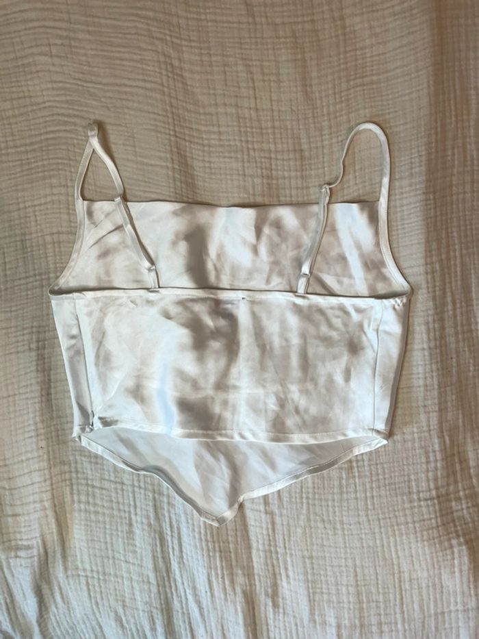 Haut en satin blanc Taille S - photo numéro 2