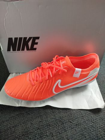 Chaussures de foot Nike tiempo