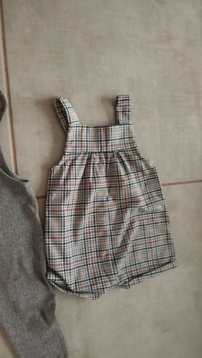 Lot de 2 salopettes garçon 24 mois Kiabi Vertbaudet - photo numéro 2