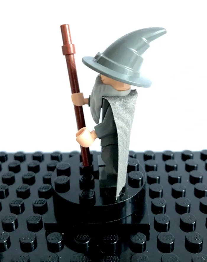 LEGO Seigneur des Anneaux - Gandalf the Grey - photo numéro 3