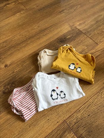 Lot de 4 bodies tape à l’œil