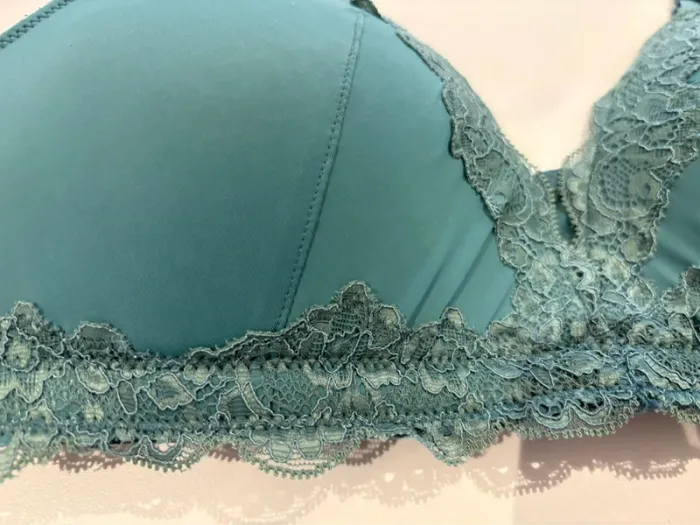 Soutien-gorge turquoise/vert Kiabi EUR 85C - photo numéro 4