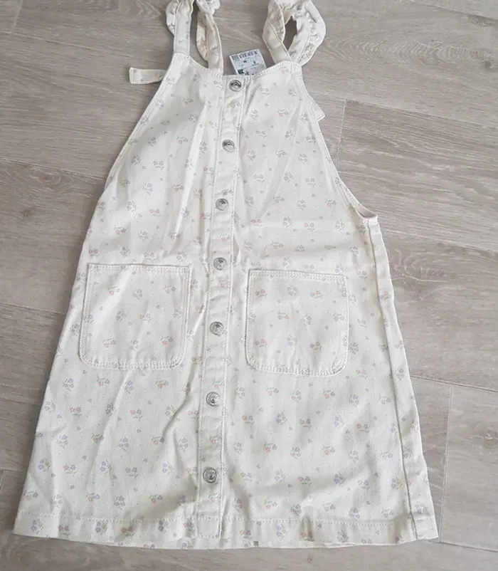 Robe taille 8 ans- neuve