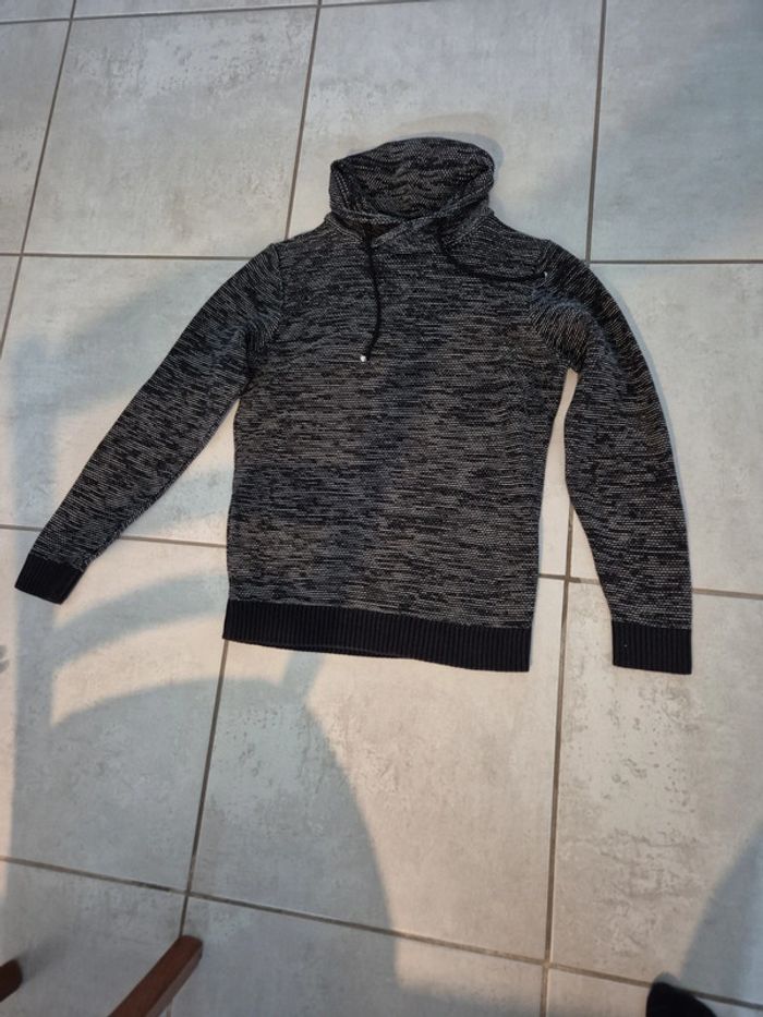 Pull homme avec un col - photo numéro 2