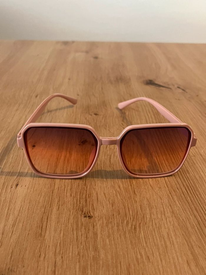 Lunettes de soleil femmes vintages rose neuves - photo numéro 4