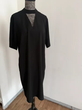 Robe noire B.Young manches courtes T.38 – Fermeture dos