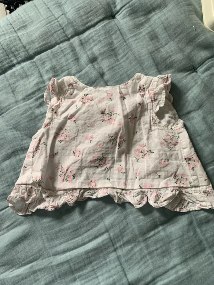 Salopette short avec blouse manches courtes - photo numéro 4