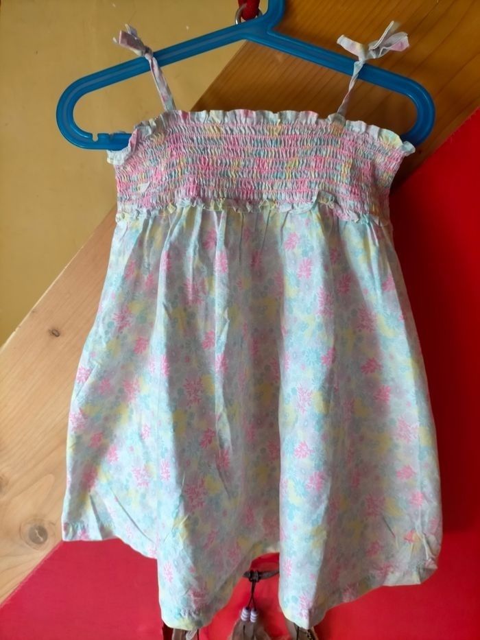 Très jolie robe Petit bateau 3 ans