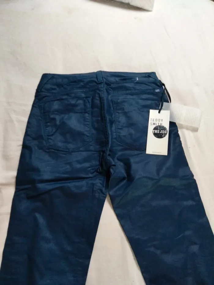 Pantalon bleu marine Teddy Smith taille 25 - photo numéro 5