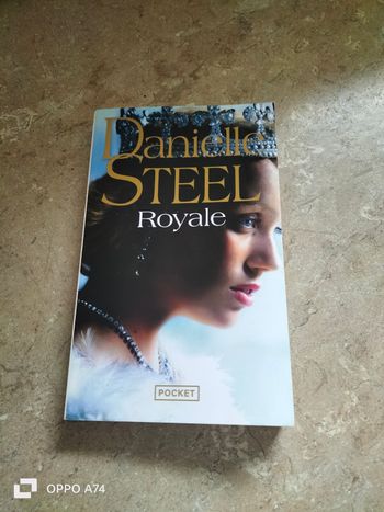 Livre 🧡 Royale de Daniel Steel