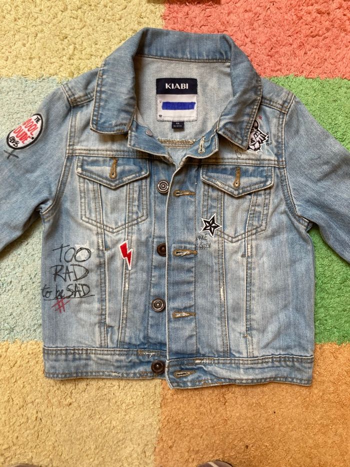 Vestes en jean  - Garçon 👦 - 4 ans - TBE - photo numéro 3