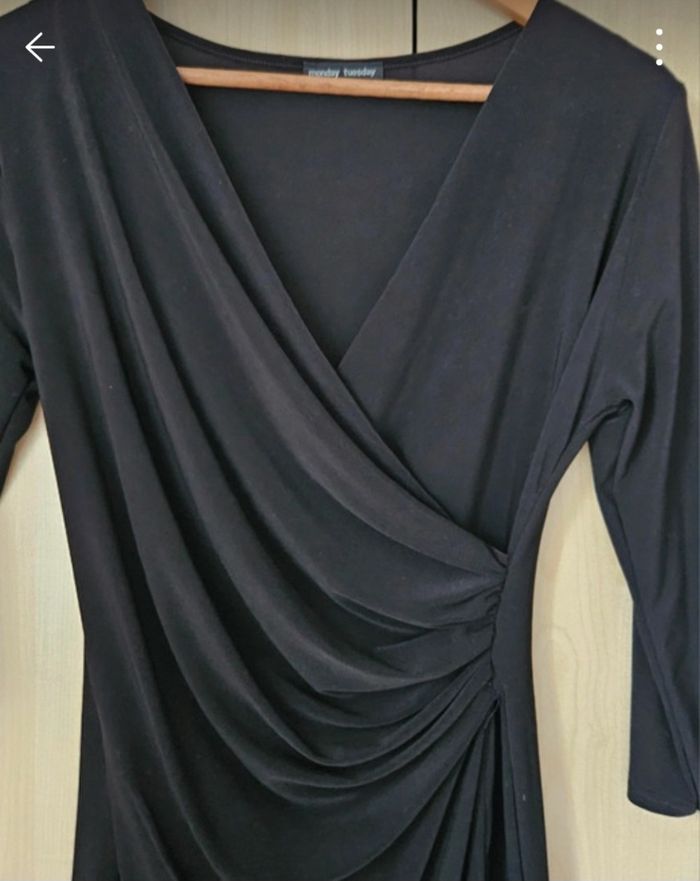 Robe noire - photo numéro 2