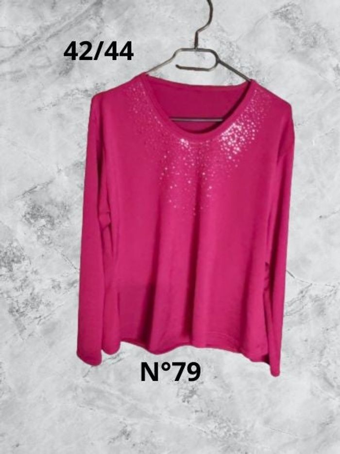 N°79 Haut fuschia T42/44.
