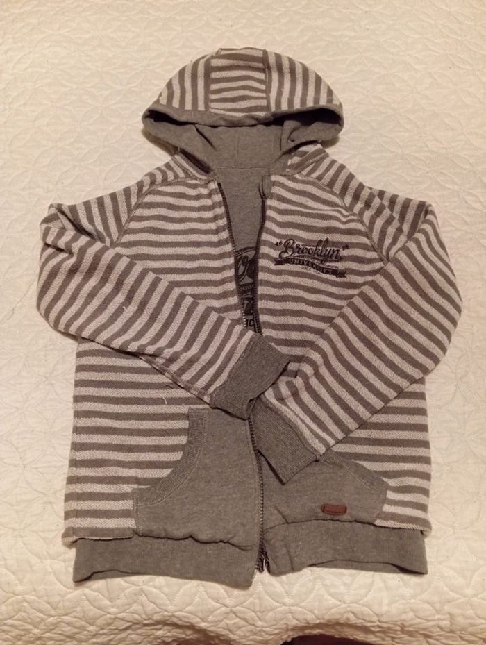 Gilet zippé vert baudet 10 ans