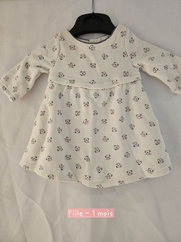 Robe 1 mois