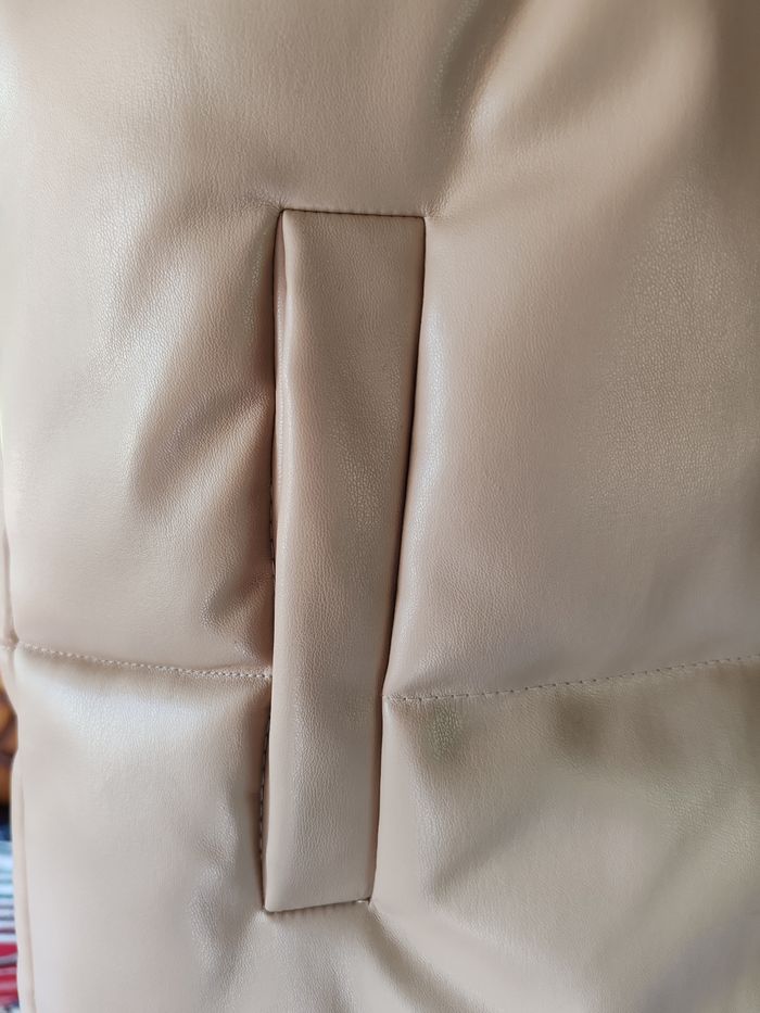Doudoune sans manches simili beige taille 1 (40/42) - photo numéro 3