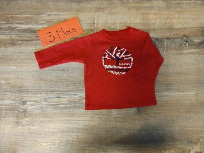 T-shirt manche longue rouge bébé 3 mois