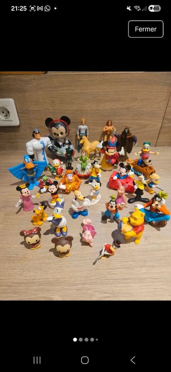 Lot figurines disney 