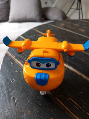 Donnie des super wings