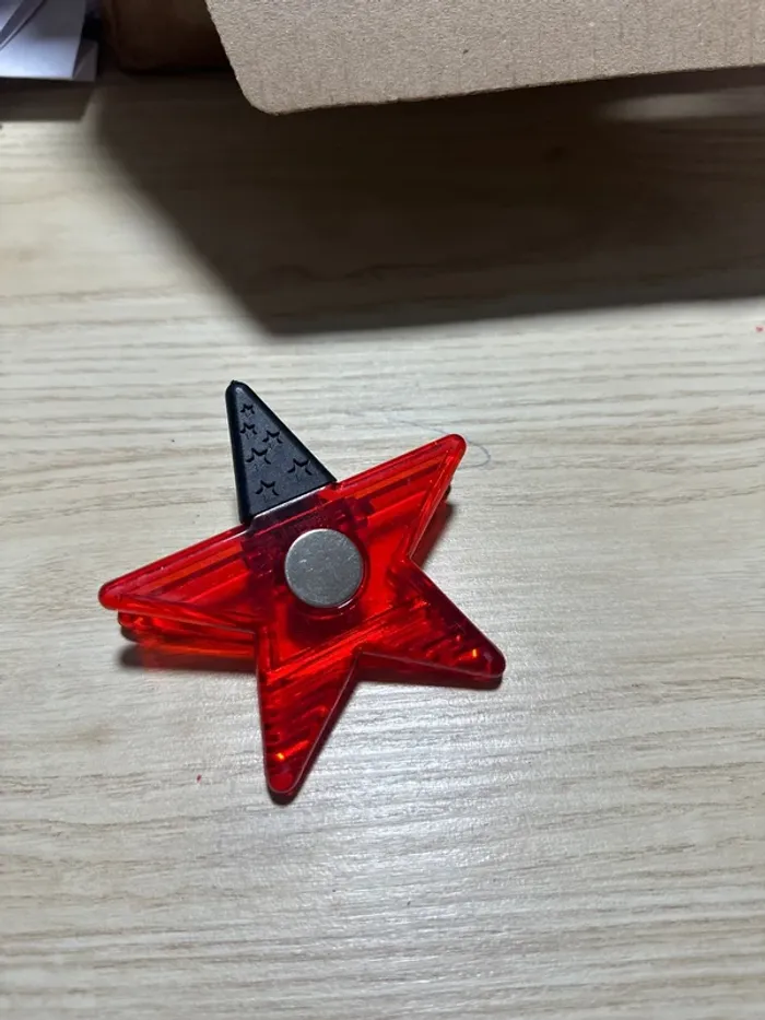 Pince aimantée pour documents étoile - photo numéro 2