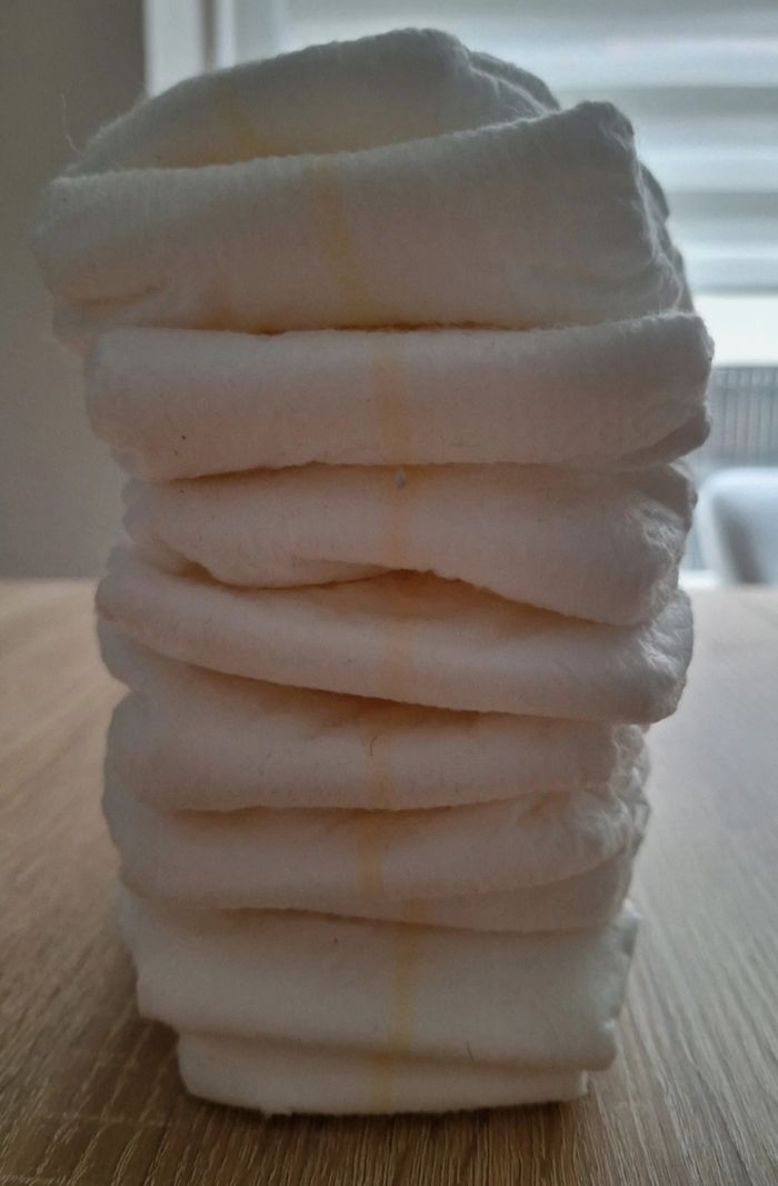 Couches Pampers taille 2 - photo numéro 3
