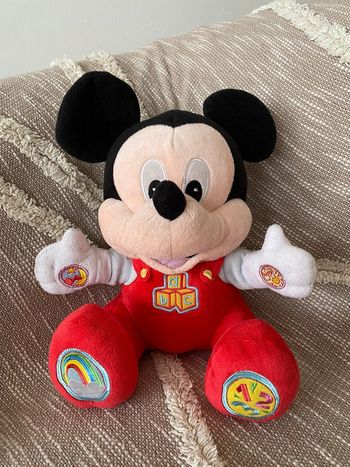 Peluche doudou interactif 27cm Disney Mickey rouge et noir très bon état