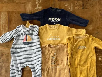 Lot pyjama velours 6 mois