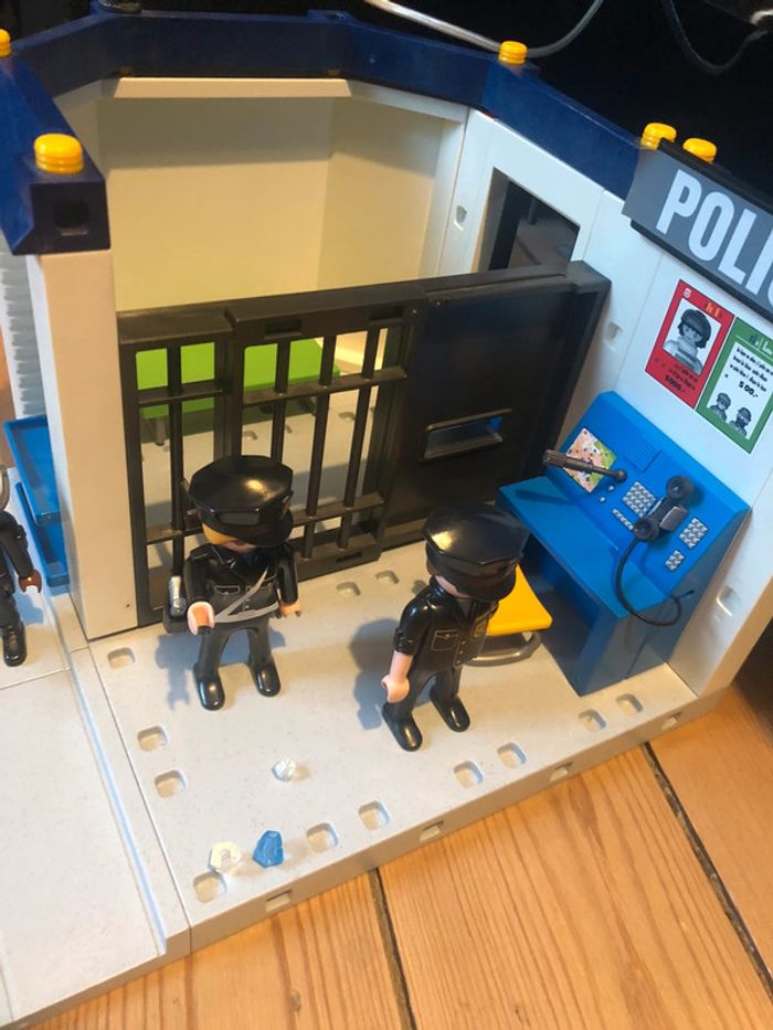 Playmobil commissariat 70326 - photo numéro 8