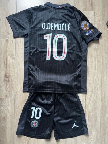 Maillot noir Dembélé – Enfant 12 ans – Ligue 1 ⚫🏆
