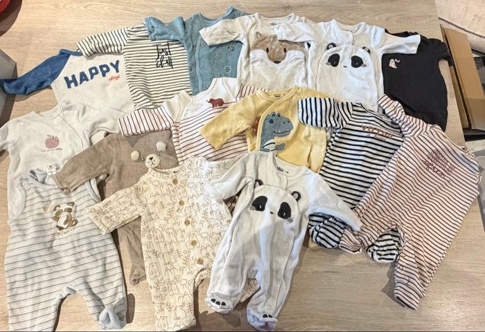 Jolis vêtements bébé garçon – taille 1 mois 🌙 - photo numéro 2