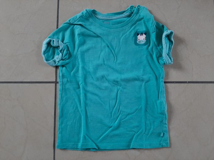 Lot de 2 tee shirts 18 mois - photo numéro 2