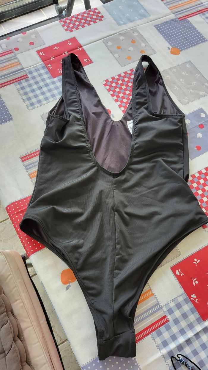 Maillot de bain - photo numéro 2