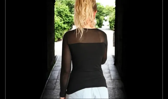 Haut noir jeu de transparence col et manches 36 - photo numéro 2