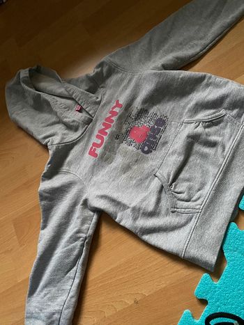Sweat a capuche NKY Taille 8 ans