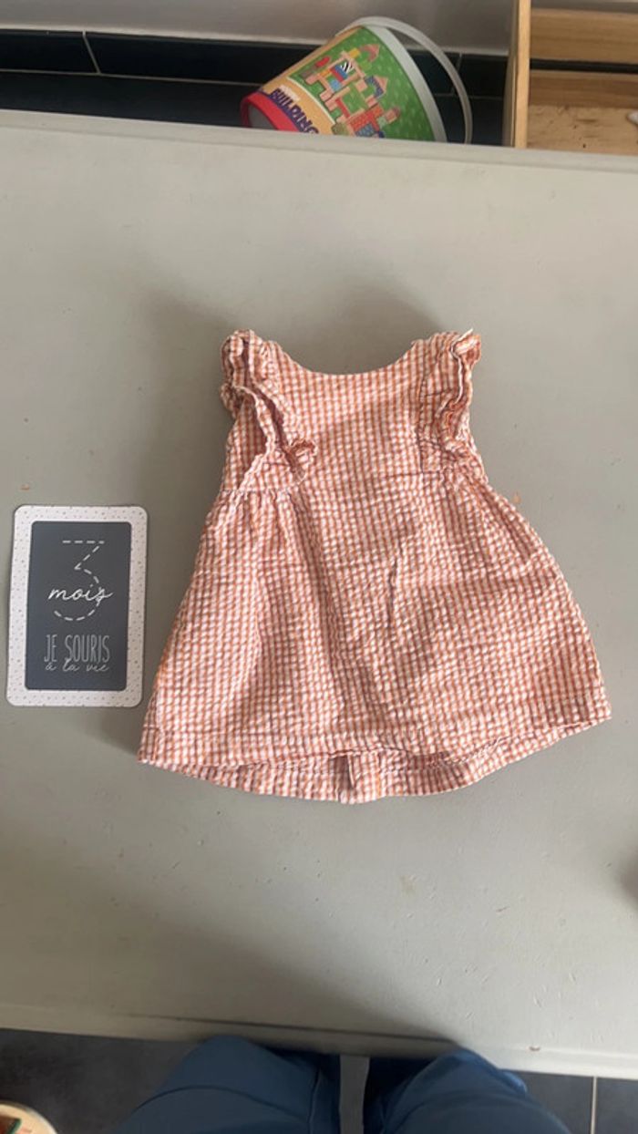 Robe sans manches