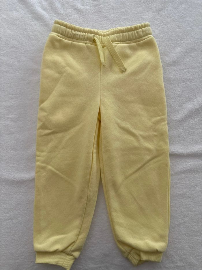 Jogging jaune simple 3 ans
