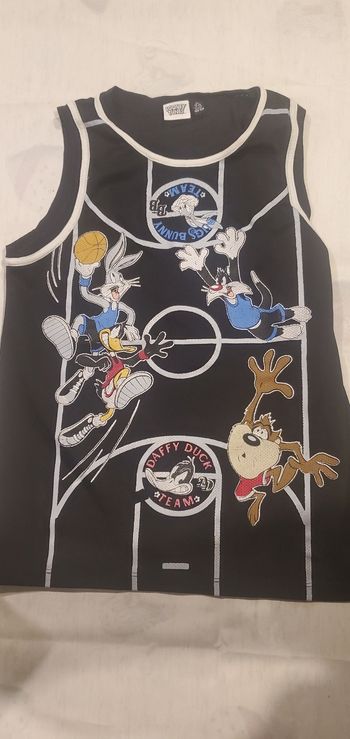 Tee shirt basketball looney tunes