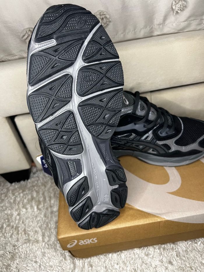 Asics noir - photo numéro 5