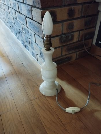 Pied de lampe en albâtre vintage
