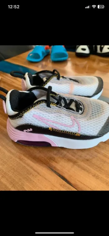 Nike air max taille 23.5