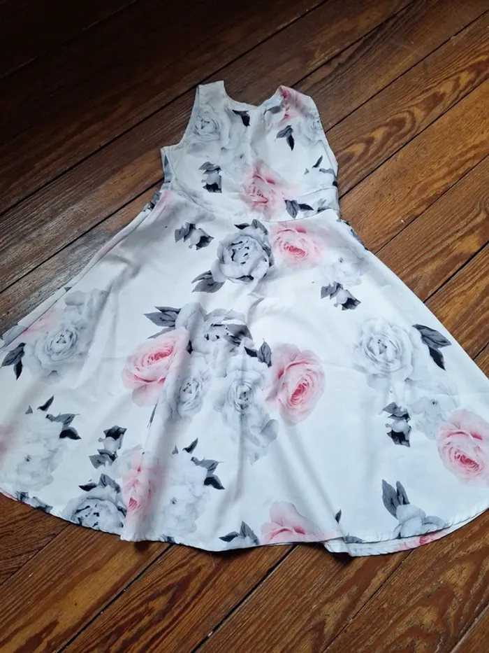 Robe roses