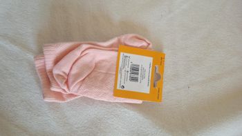 Jolies chaussettes bébé rose 3 mois