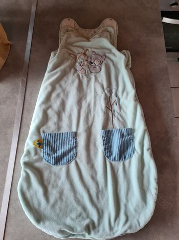 Tour de lit + gigoteuse 6/18 mois