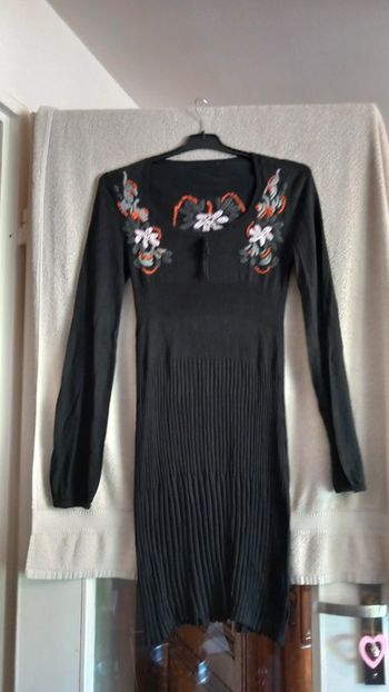 Robe  pull  fin
