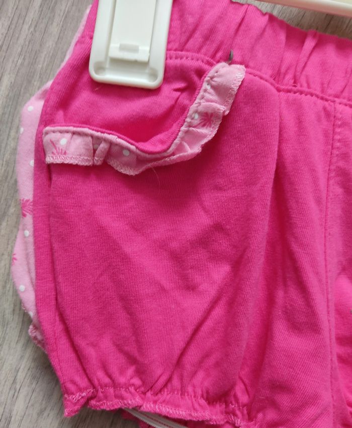 Lot de 2 shorts neufs 3 mois - 62 cm - photo numéro 4