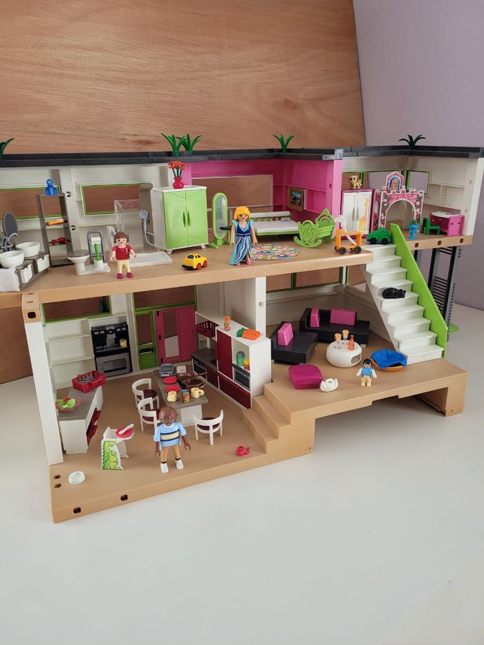 Maison moderne playmobil 5574