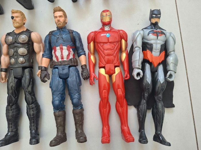 Lot 11 grandes figurines marvel avenger dc comics - photo numéro 3